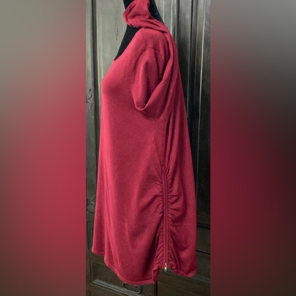 Burgundy/ red O/S Tunic sweater with zipper on left side -Size Large - Picture 3 of 8